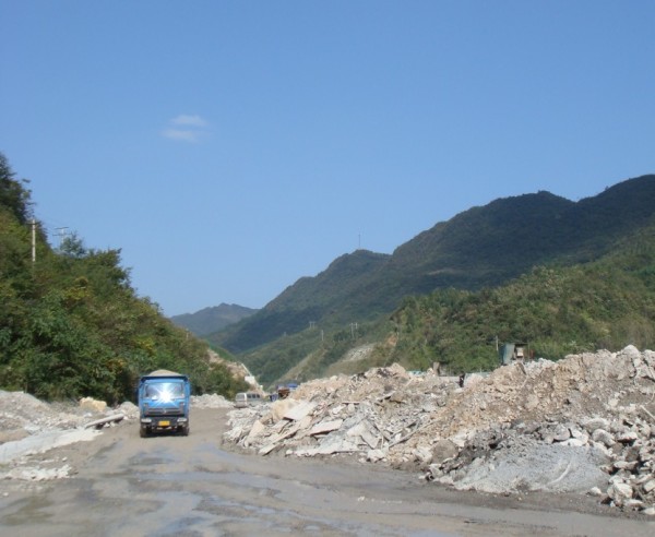 齐岳山游玩攻略,齐岳山游玩攻略一日游