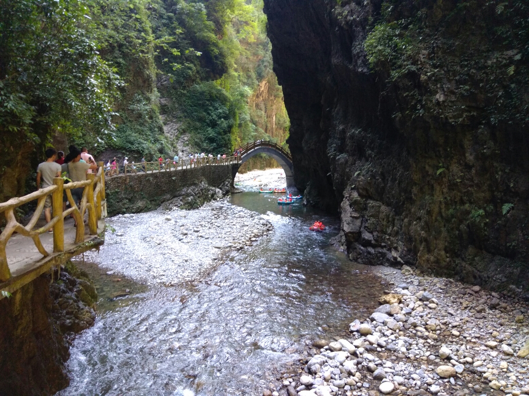 桐梓水银河漂流露营