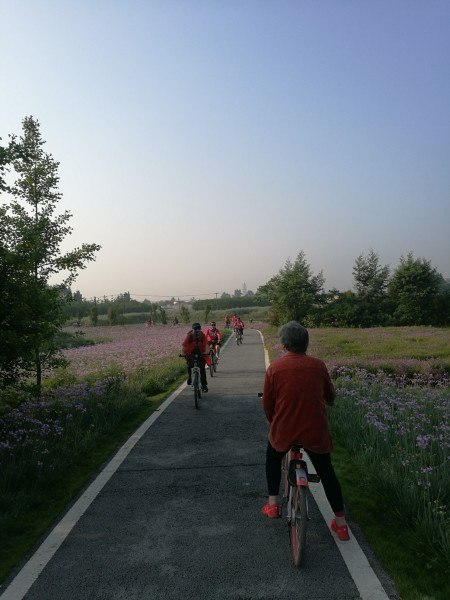 怎么样才能轻松跑10公里 wKgBZ1kK6zKACpl-AB0_SVgynqM63.jpeg?imageView2%2F2%2Fw%2F600%2Fh%2F600%2Fq%2F90