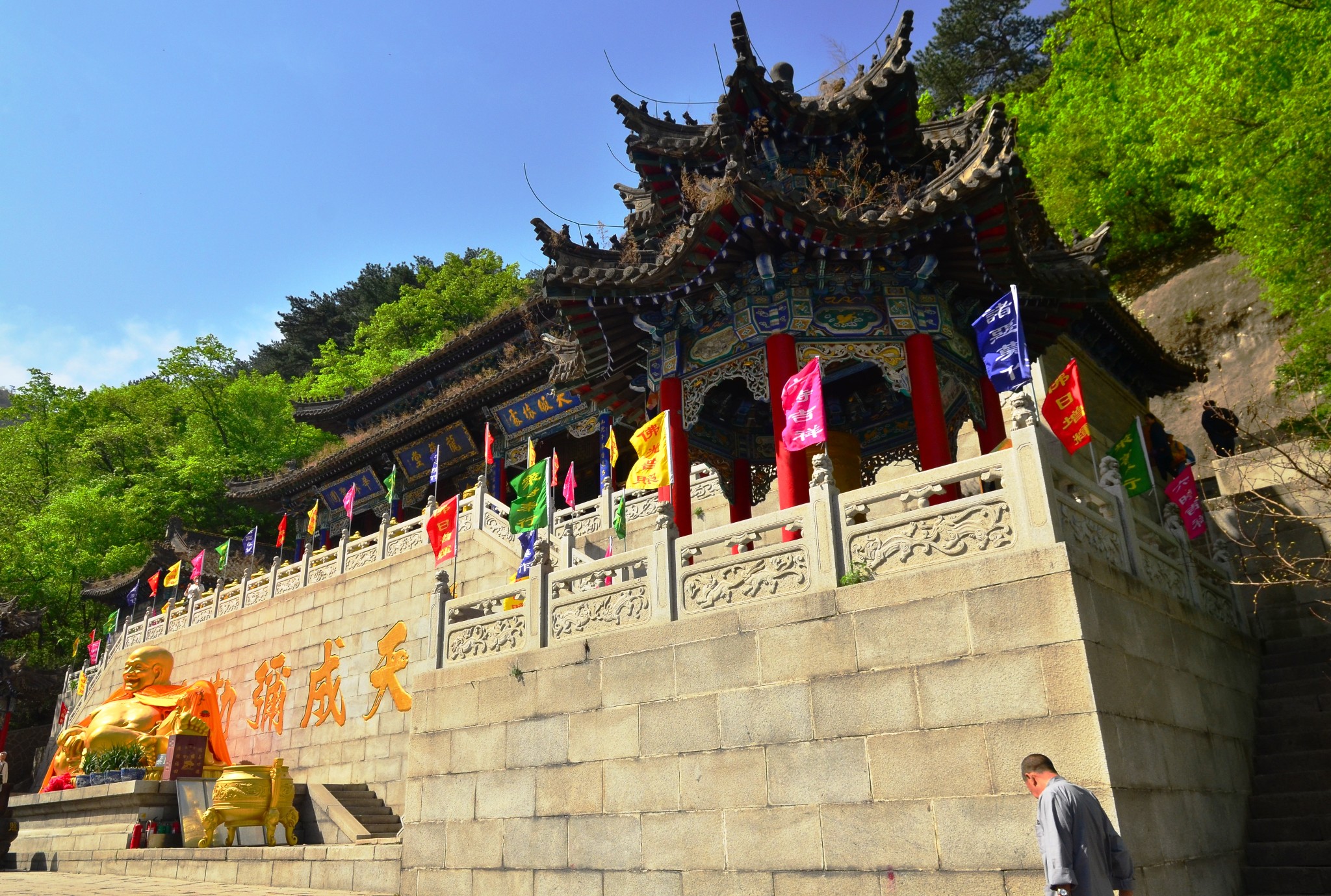 《自驾游中国》辽宁 鞍山【五一的千山风景区】随风随