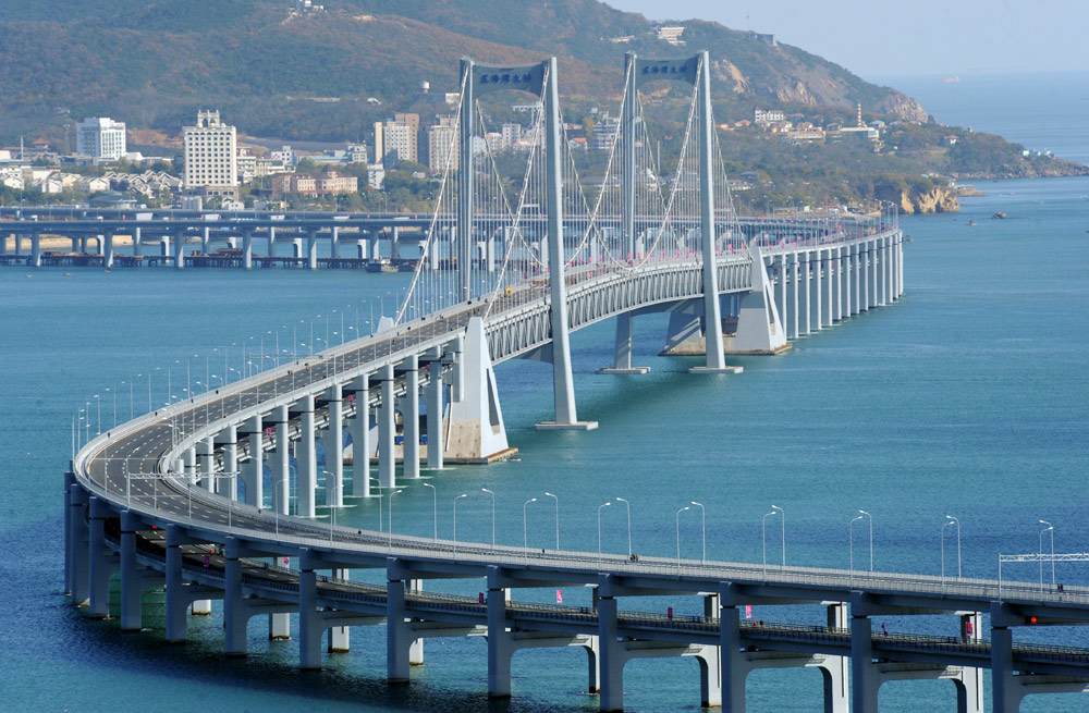 青岛金沙滩 栈桥 跨海大桥 唐岛湾公园 海底隧道 道路