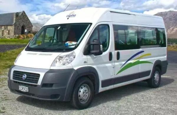 房车旅行自驾游4人 wKgBZ1mWLzeAPYalAAC6sputVxg63.jpeg?imageView2%2F2%2Fw%2F600%2Fh%2F600%2Fq%2F90