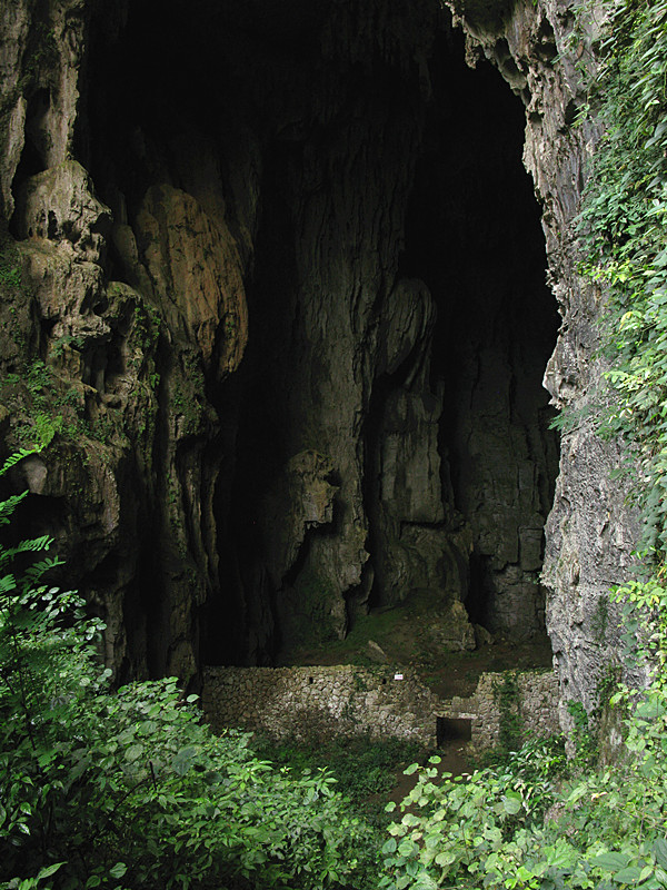 羡塘燕子洞风景名胜区                      