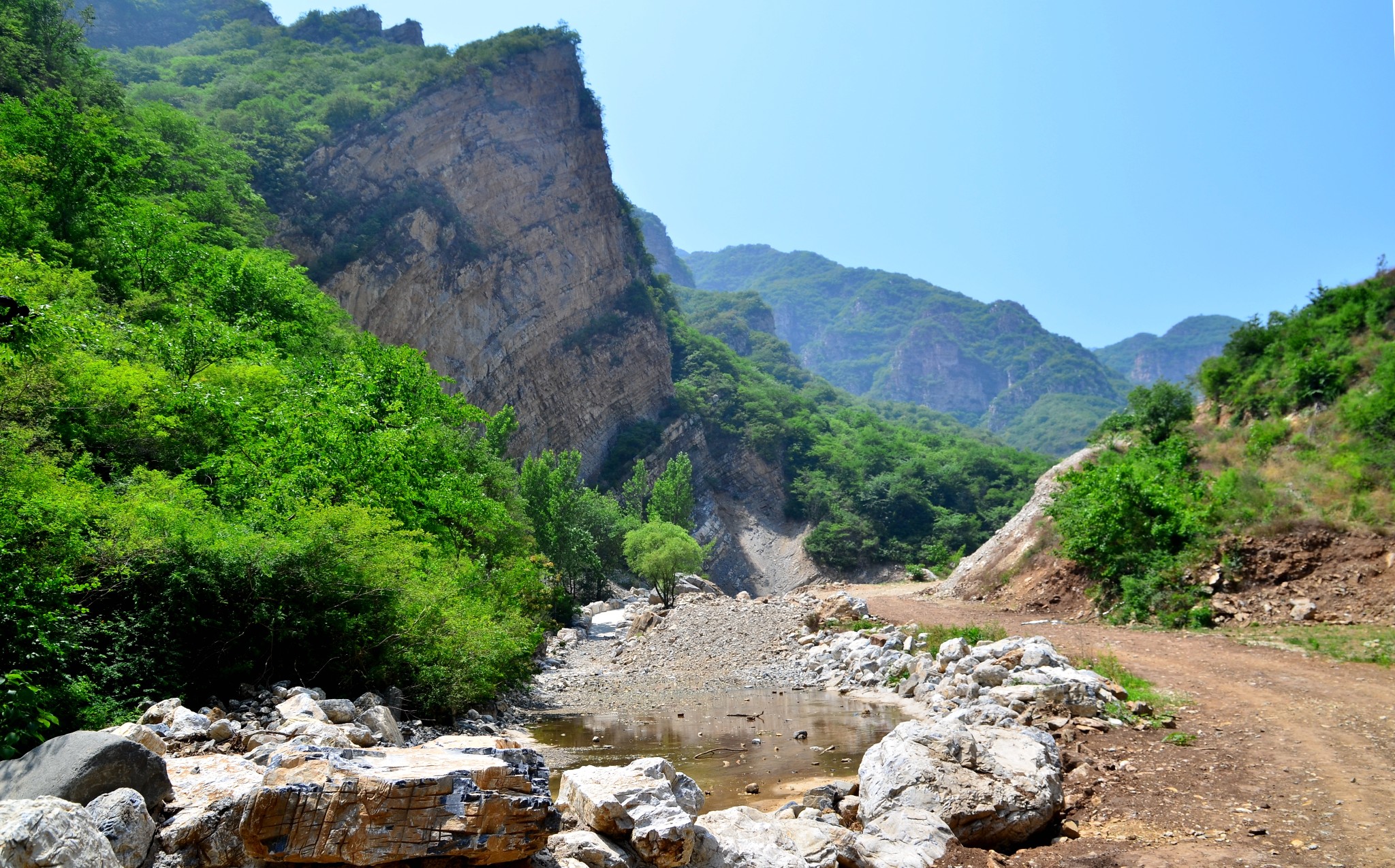 虎峪自然风景区        