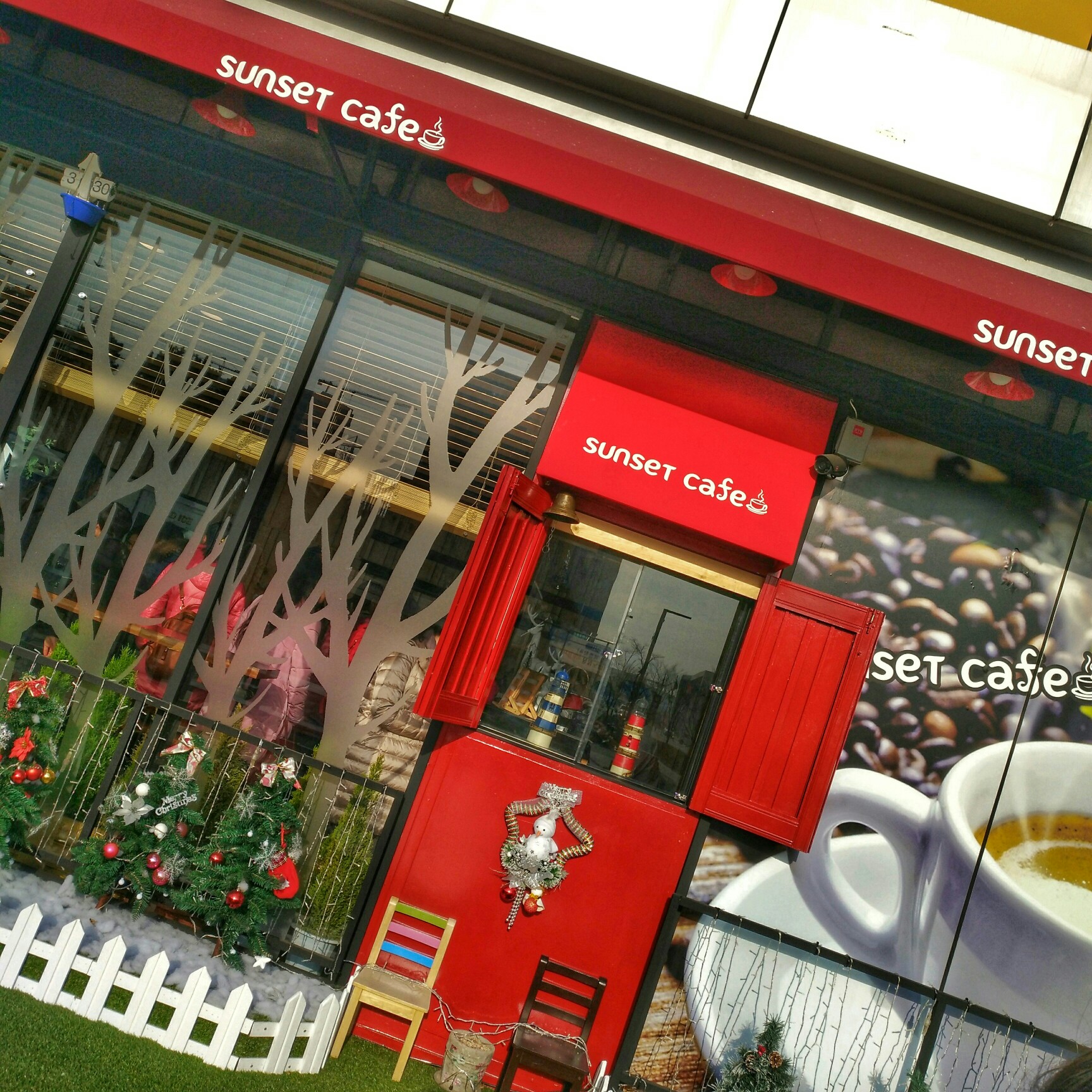 用针每天扎小人的照片_人均每天用油量