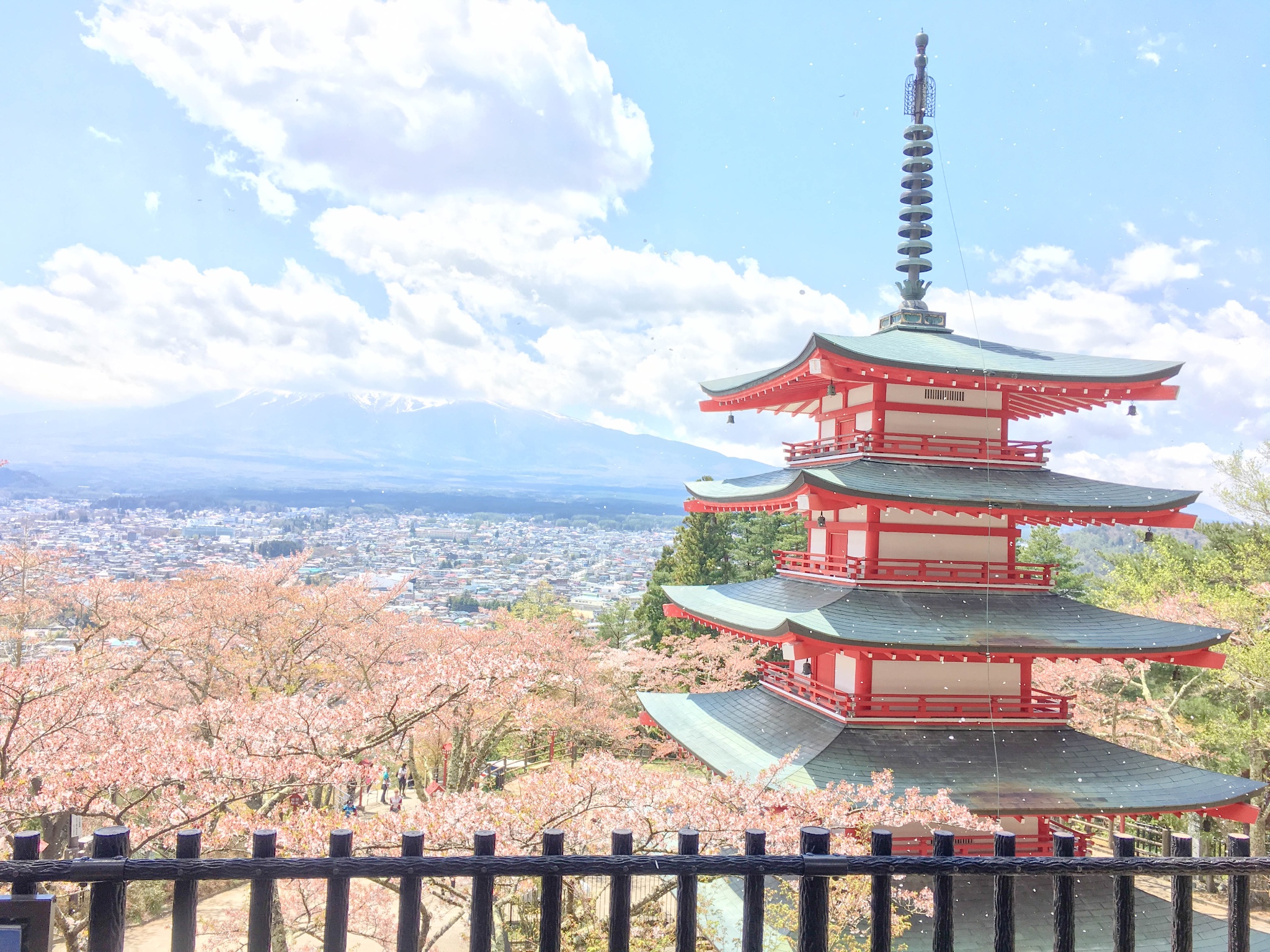 富士山下谐音