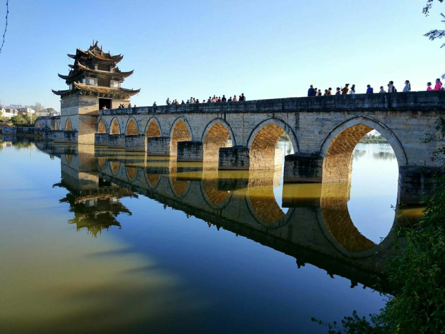 云南建水古城小火车