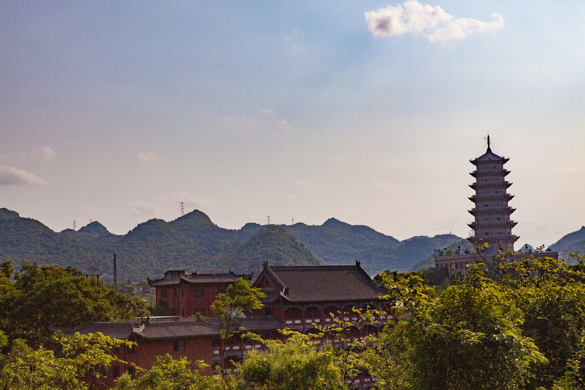 自由行攻略 第七站:大兴国寺                      大兴国寺位于青岩