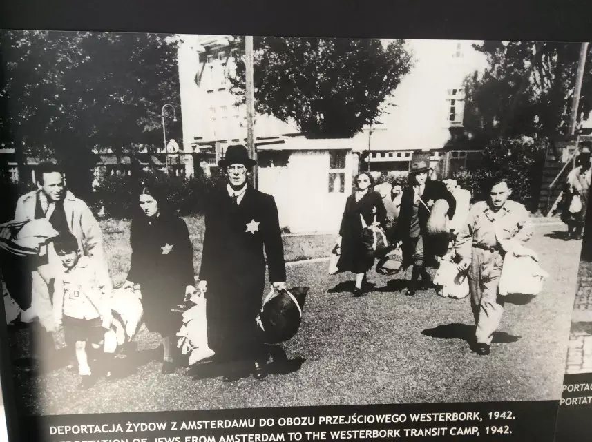 20世纪末经济危机_33.经济危机对世界经济发展产生了巨大影响.主要国家都纷纷采取行动...