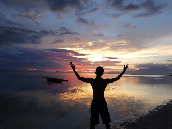 自由的图片配图 wKgBEFqXy6SAcghJAAbQi4TbJ6c63.jpeg?imageView2%2F2%2Fw%2F600%2Fh%2F600%2Fq%2F90