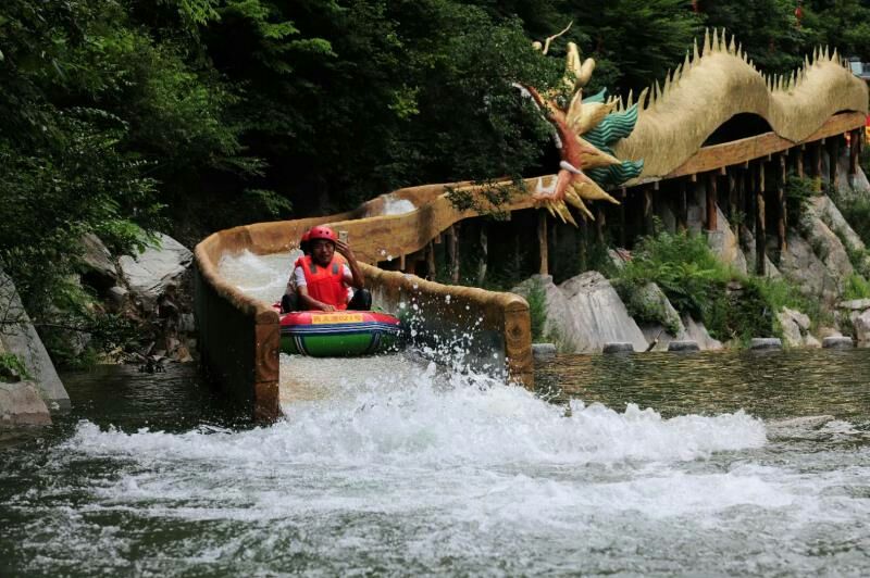 盛夏哪里去,金丝峡溶洞漂流装点着 夏日风情,惊艳了度假的时光