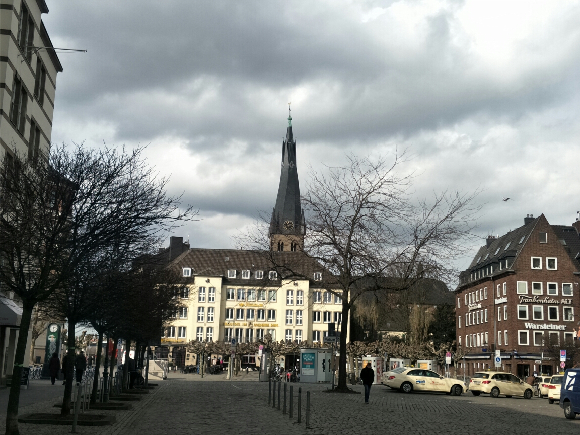 德国亚琛一一宁静之城漫步在3月初的亚琛街头,天气微寒.