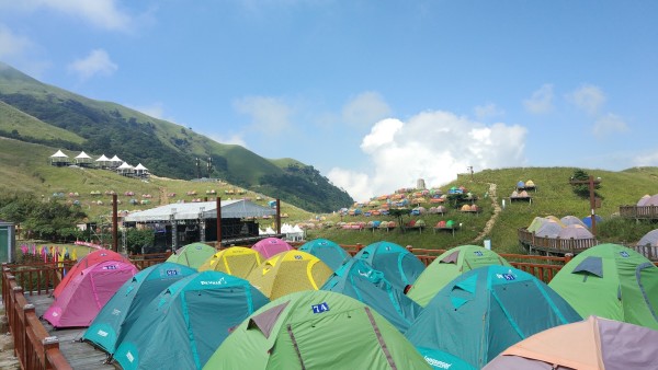 免费爬武功山 wKgED1urhLmAXtWEAAmSns2NIf412.jpeg?imageView2%2F2%2Fw%2F600%2Fh%2F600%2Fq%2F90