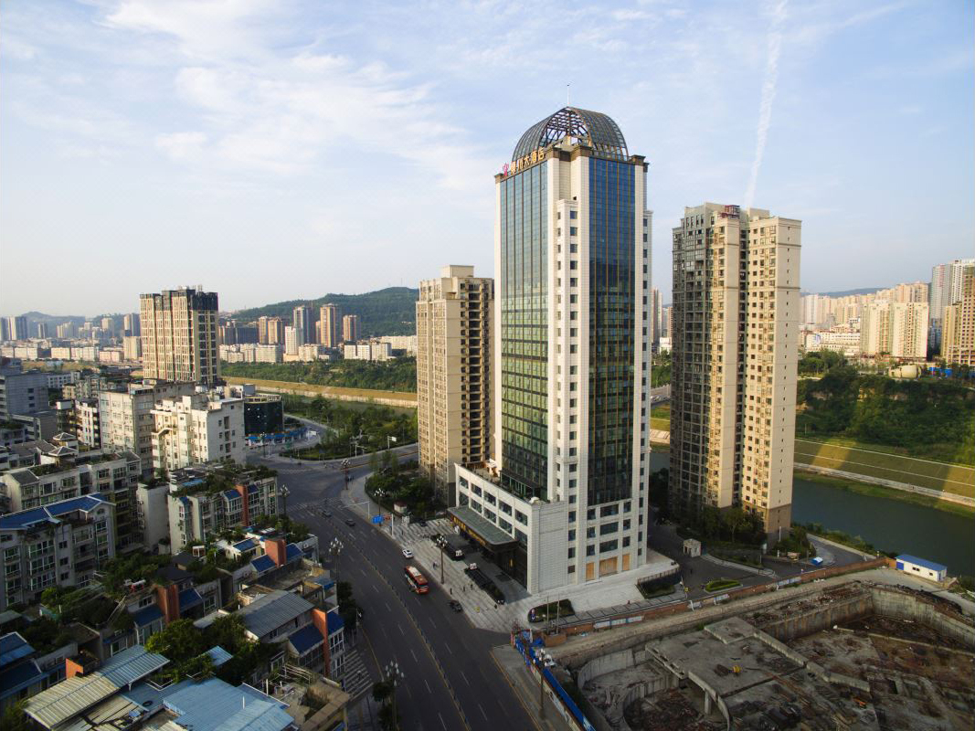 巴中秦川大酒店