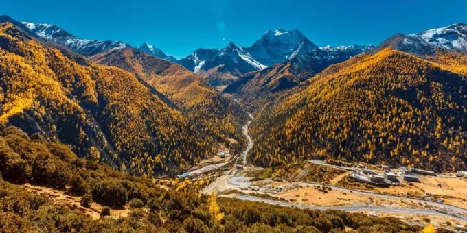 亚丁稻城旅游攻略必去景点大全 wKgE2l0N25aAUbHwAAJnXKonkEo156.jpg?imageView2%2F2%2Fw%2F680%2Fq%2F90