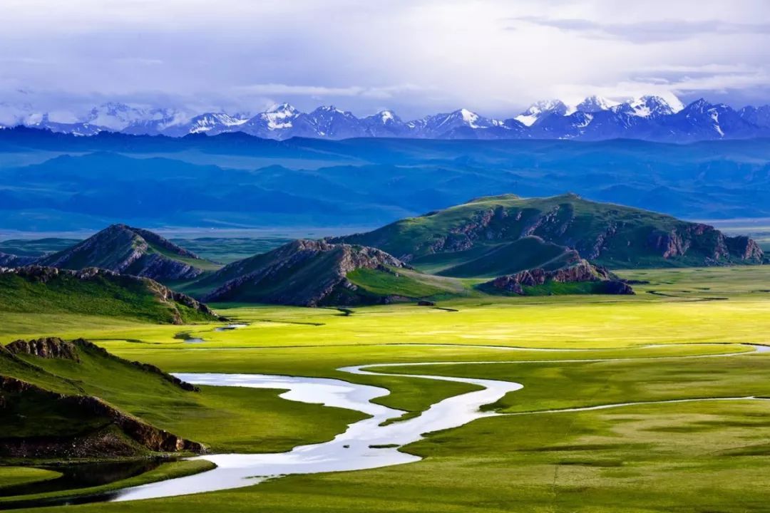 四季新疆 伊犁游玩攻略  巴音布鲁克,蒙语"永不枯竭的甘泉"的意思