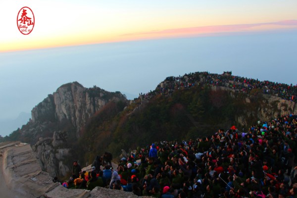 泰山全程景点 wKgB3FYsWdyADaxHAAUjVyUqkbs94.jpeg?imageView2%2F2%2Fw%2F600%2Fh%2F600%2Fq%2F90