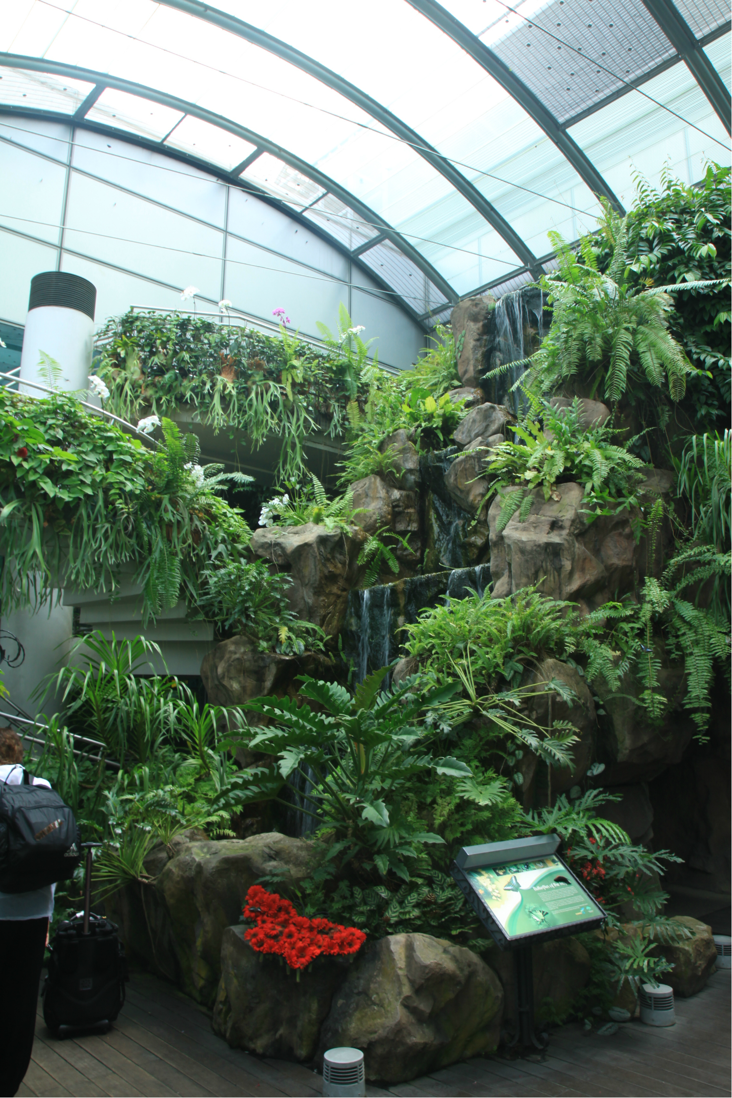 wKgB3FC2I1mAIr37ADhlr4IChmk37.jpeg?imageView2%2F2%2Fw%2F600%2Fh%2F600%2Fq%2F90