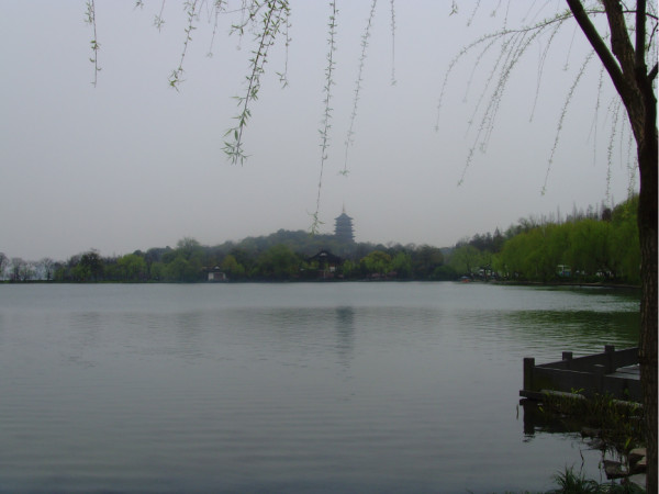 现在能去杭州西湖玩了吗 wKgB3FF7tHuADq3TAAlggsggVGc77.jpeg?imageView2%2F2%2Fw%2F600%2Fh%2F600%2Fq%2F90