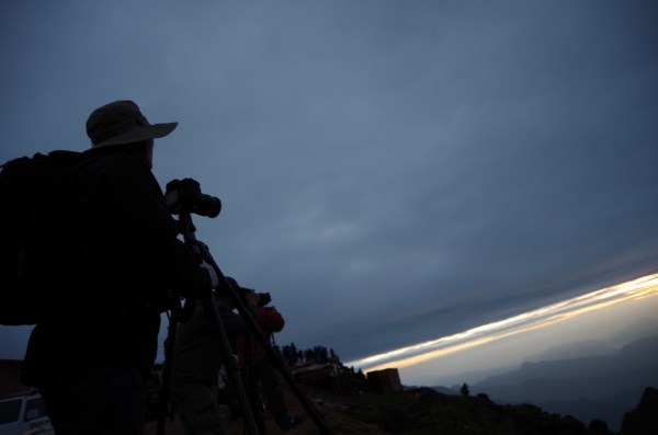 穹顶之上txt下载全文 wKgBpVV0TD-ASNYOAANFdJU6O_U94.jpeg?imageView2%2F2%2Fw%2F600%2Fh%2F600%2Fq%2F90