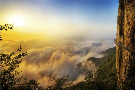 【重庆出发】南川金佛山,金佛寺祈福,天星小镇纯玩零购物一日游 限时_风景520 【重庆出发】南川金佛山,金佛寺祈福,天星小镇纯玩零购物一日游 限时