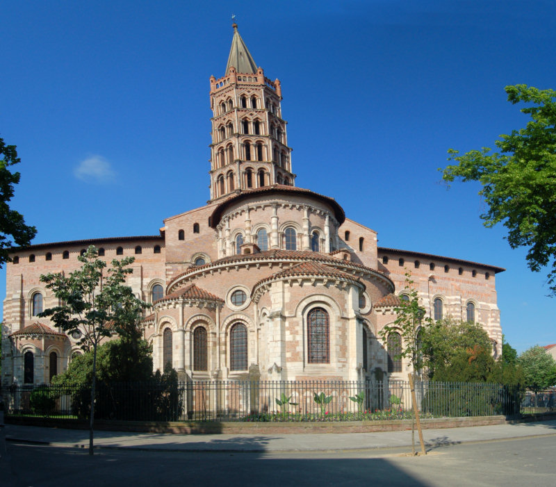 圣赛尔南教堂(basilique st-sernin)是欧洲现存最大最完整的罗马式