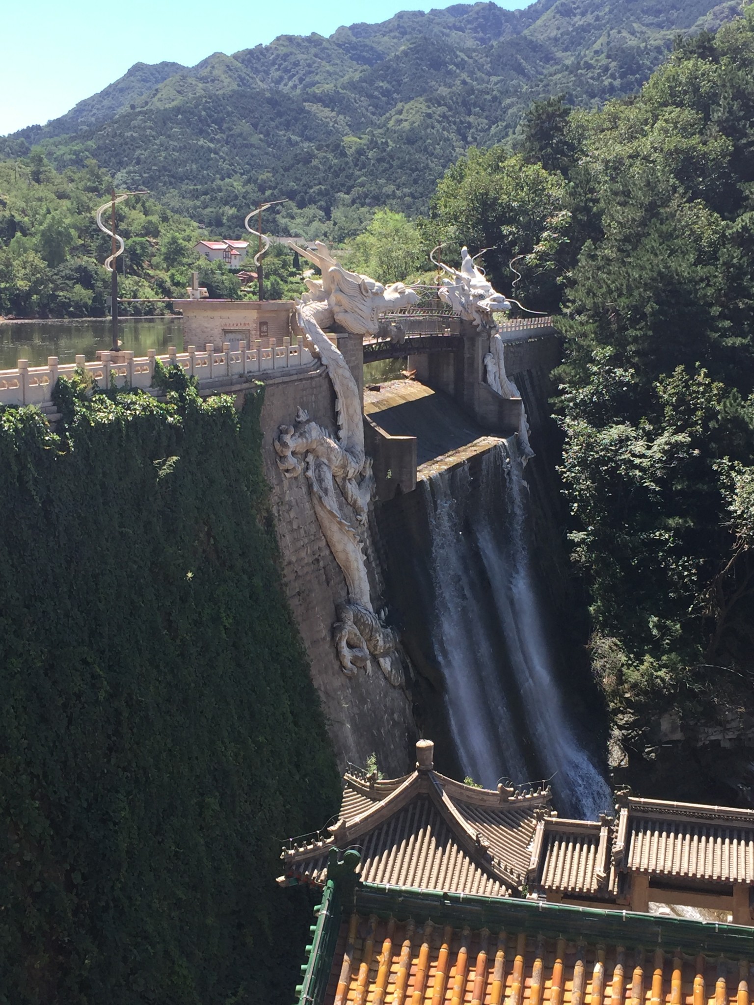 白龙潭风景区