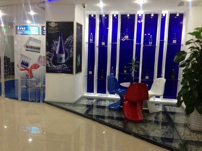 最贵的矿泉水_矿泉水人均年消费量(3)