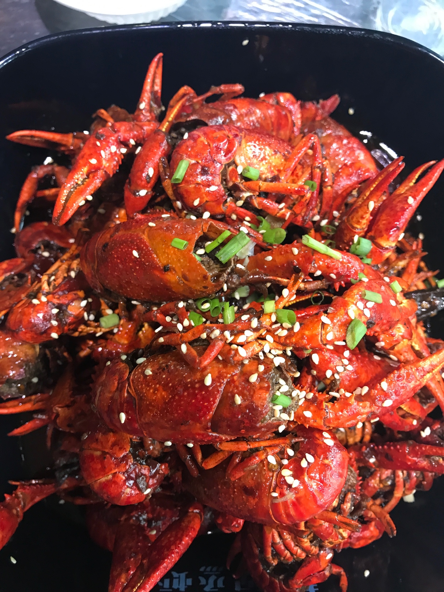 我们一般都是雪松路吃,你爱吃的靓靓蒸虾和巴里龙虾雪松路上面都有