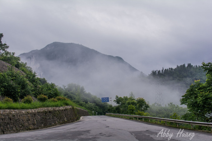 四川北纬三十度有哪些地方 wKgBZ1lzd-uAXBsGAAixHzynees87.jpeg?imageView2%2F2%2Fw%2F680%2Fq%2F90%7CimageMogr2%2Fstrip%2Fquality%2F90