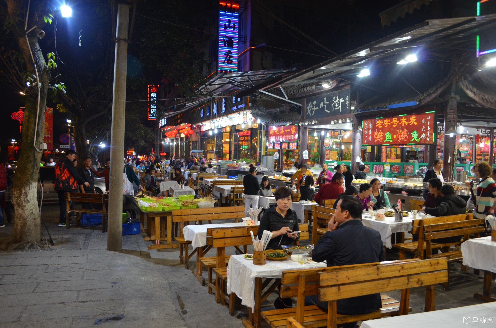 峨眉山高铁站怎么到红珠山宾馆_马蜂窝问答 - 马蜂窝