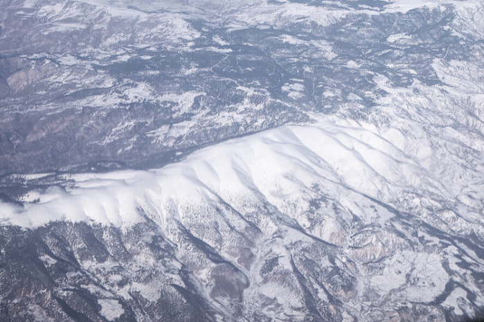 坐飞机如何正确的选择座位?