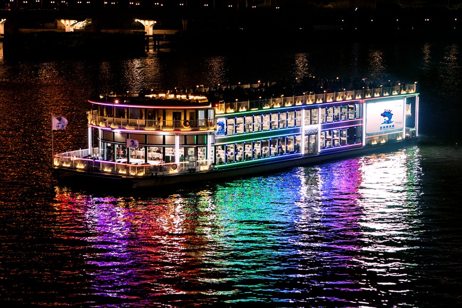 广州珠江夜游大沙头码头蓝海豚游船工银牡丹卡号可选室内/三楼全露天