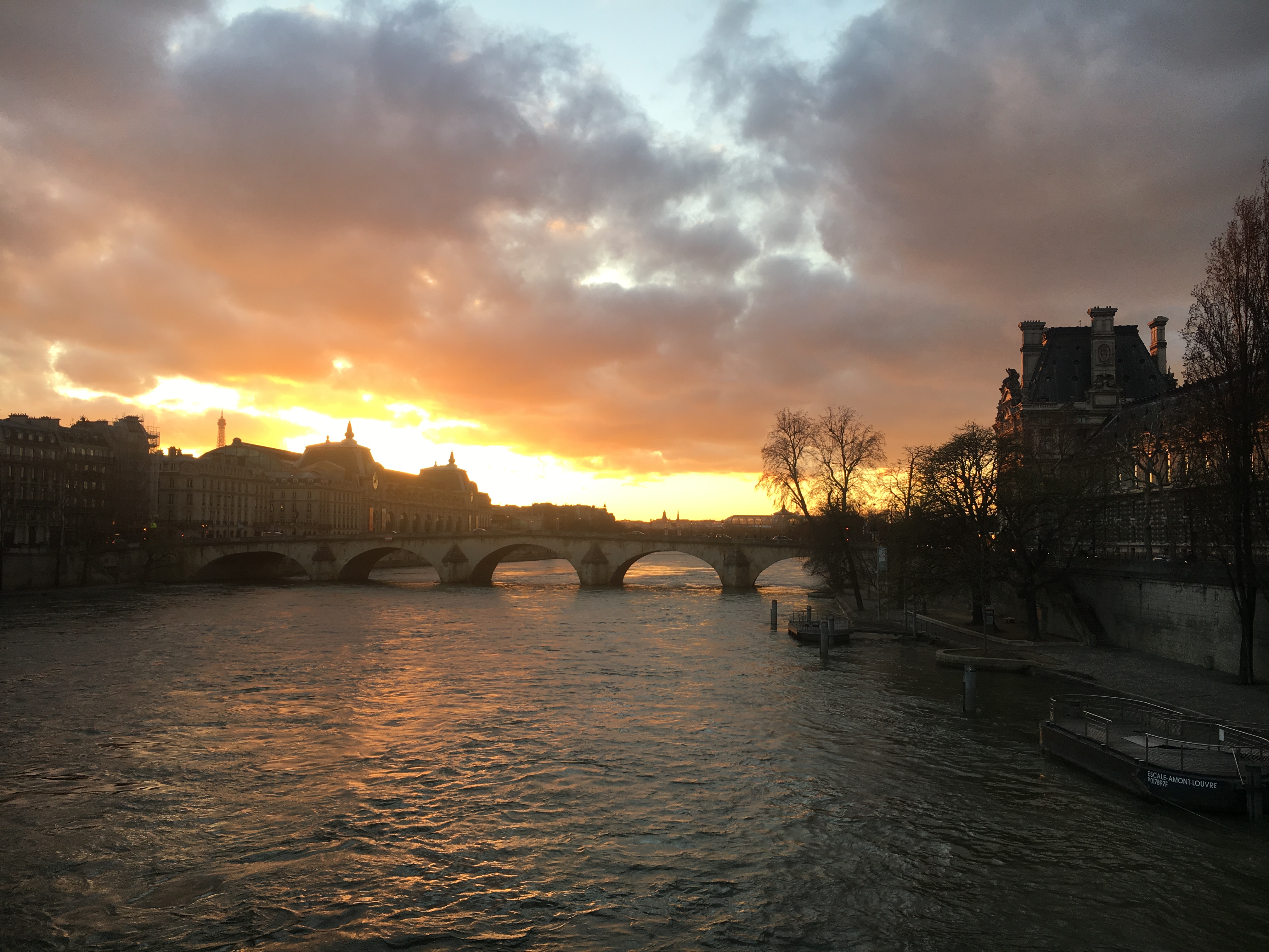 【摄影大赛no.2】夕阳下的塞纳河