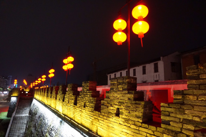 过年好去处推荐广东 wKgED1w1zD6AUvbAAAg8dcw3pXM18.jpeg?imageView2%2F2%2Fw%2F680%2Fq%2F90%7CimageMogr2%2Fstrip%2Fquality%2F90