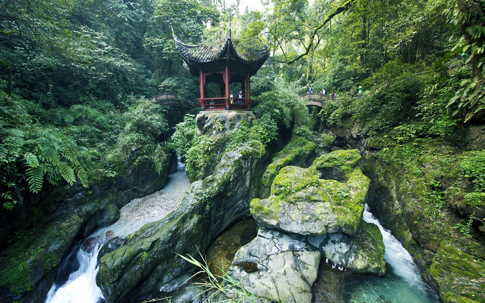 峨眉山金顶 乐山大佛一日游(2-6人mini小团纯玩/三环内 1对1接站多睡2