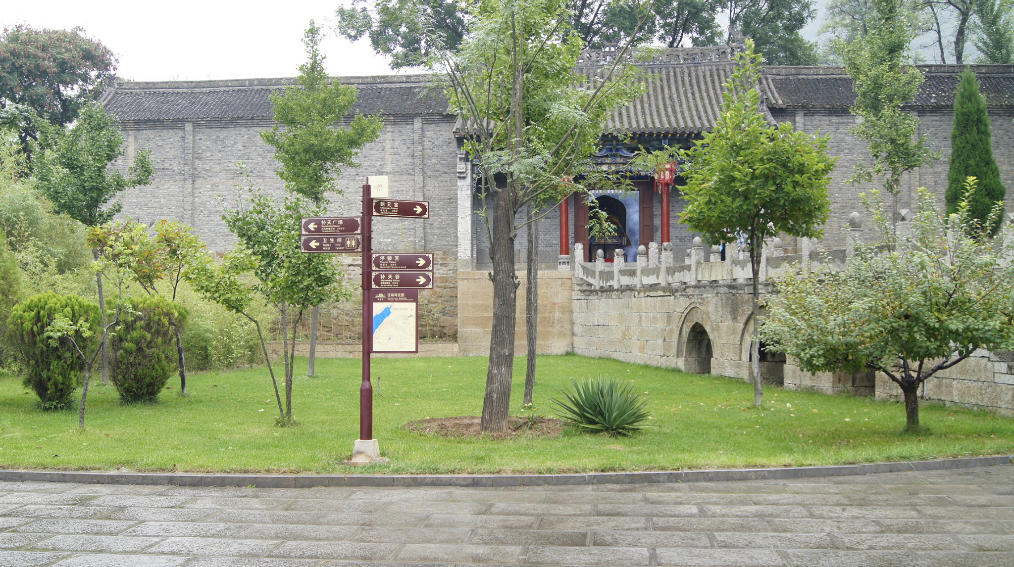 秋雨什么什么成语_秋雨图片(3)