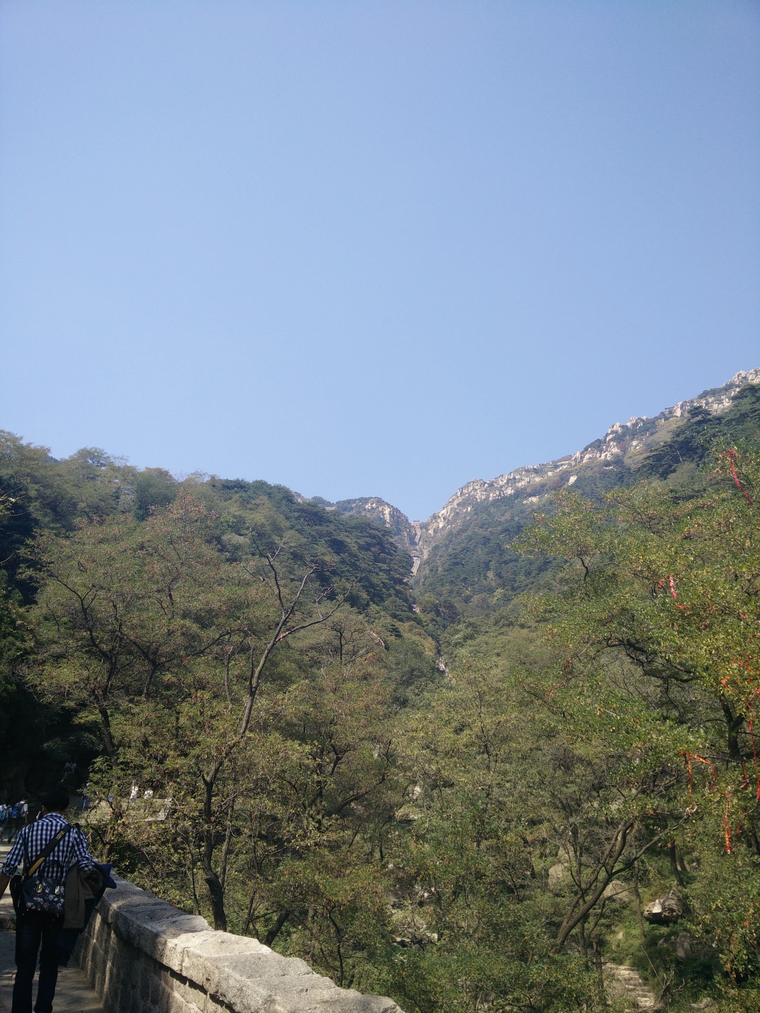 wKgBpVYIqUmAKjHqAA6a8QAYRDU94.jpeg?imageView2%2F2%2Fw%2F680%2Fq%2F90