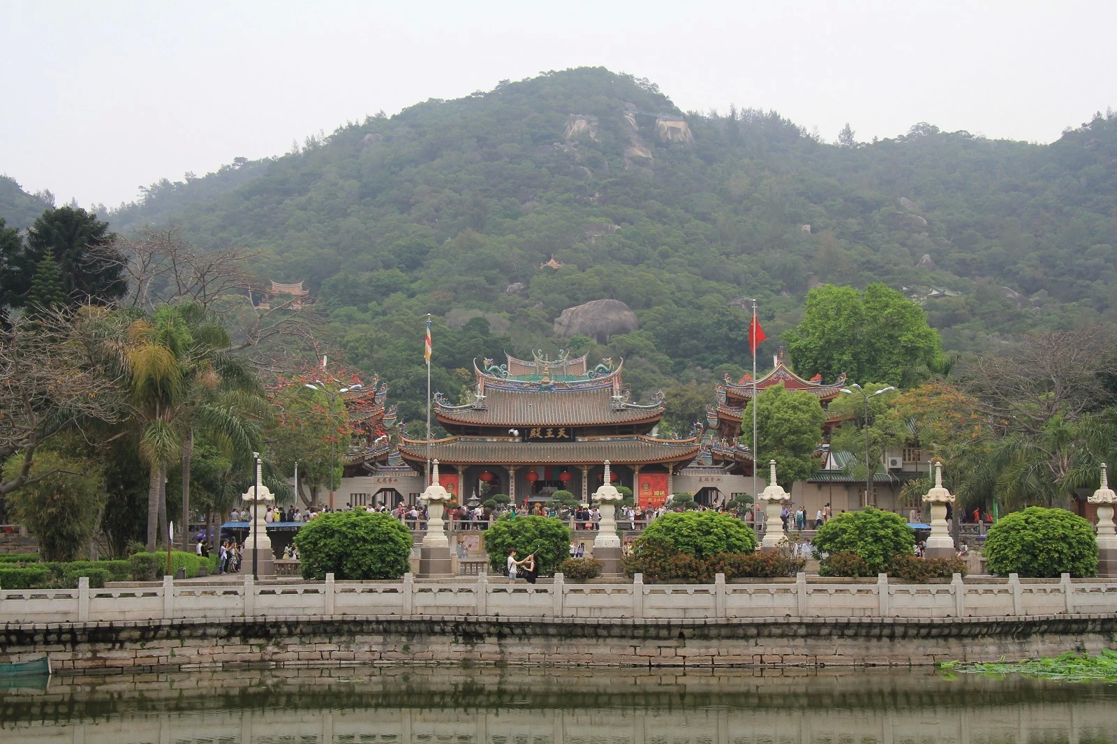 武夷山多少人口_武夷山纪念币图片(2)
