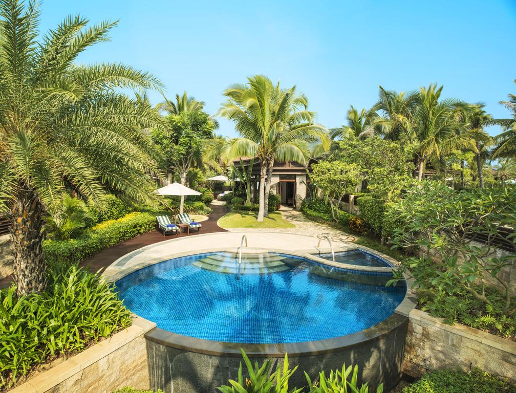 三亚亚龙湾瑞吉海景别墅酒店