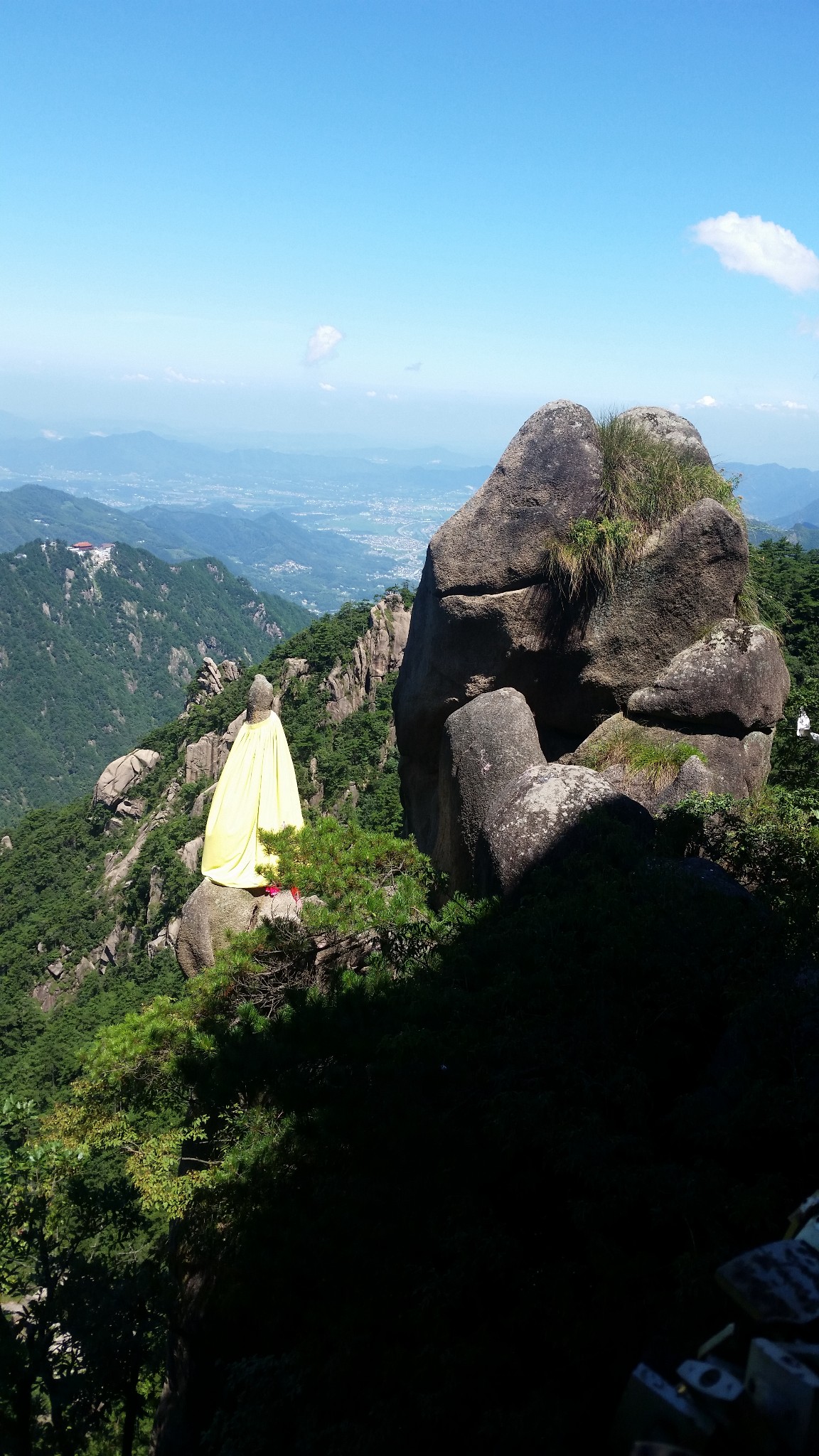 九华山观音石像图片